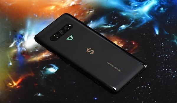 黑鲨游戏手机吃鸡辅助软件（黑鲨游戏手机吃鸡辅助软件的用户评价）