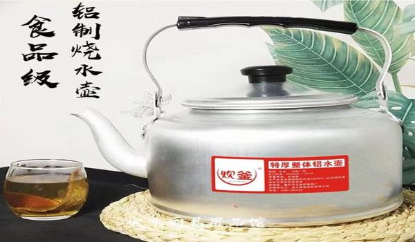 手机顶尖玩家吃鸡开不开辅助瞄准（专业玩家辅助瞄准设置）